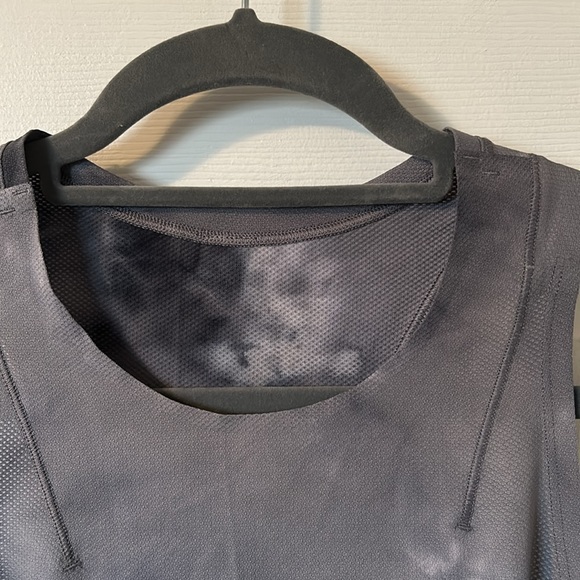 Lululemon Tank Top - Picture 2 of 4